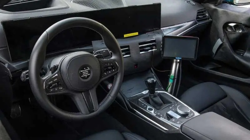 最后一代纯燃油版车型!全新M2继续提供手动挡+直列六缸!