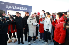 魏总亮相冰雪欢乐周，长城汽车用温暖与技术点亮哈尔滨冬日！