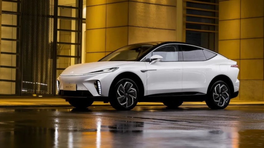 要做20万内最有性价比的SUV？飞凡R7掏出了四张王牌！
