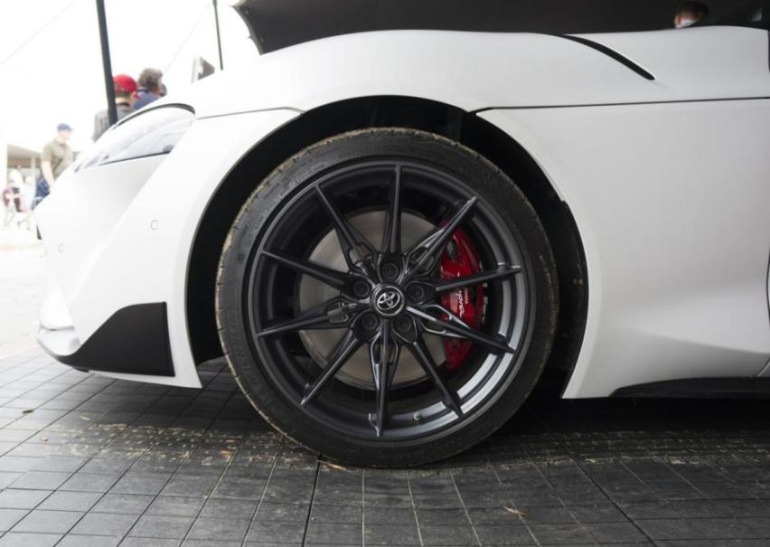 手动挡的丰田GR SUPRA，是不是比宝马更有操控快感？