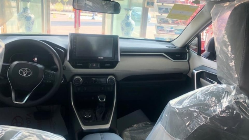 RAV4荣放：优惠少了五千，提车一个多月，值得等吗？