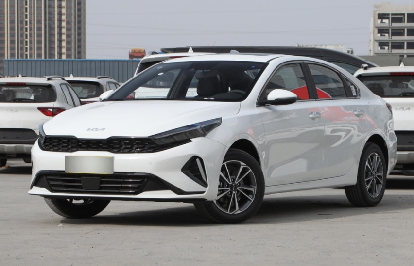 定位紧凑型车的起亚K3，轴距2700mm，值得选吗