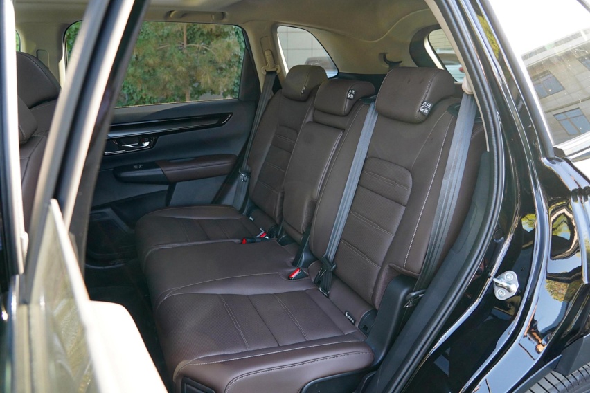 本田CR-V：动力满足家用，空间超出预期，20万级全能型家用SUV