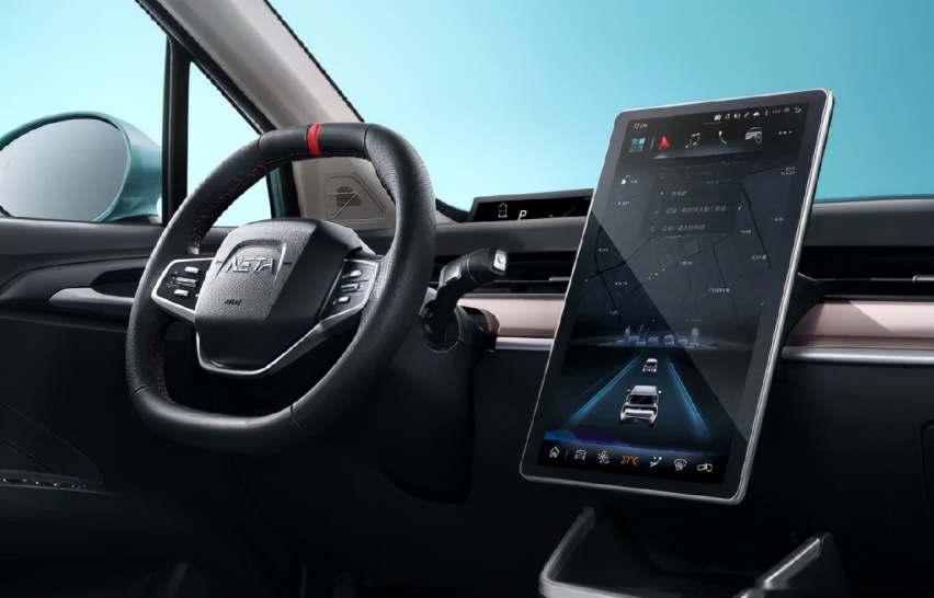 ​NEDC续航401km，哪吒V Pro售价7.69-8.09万元上市