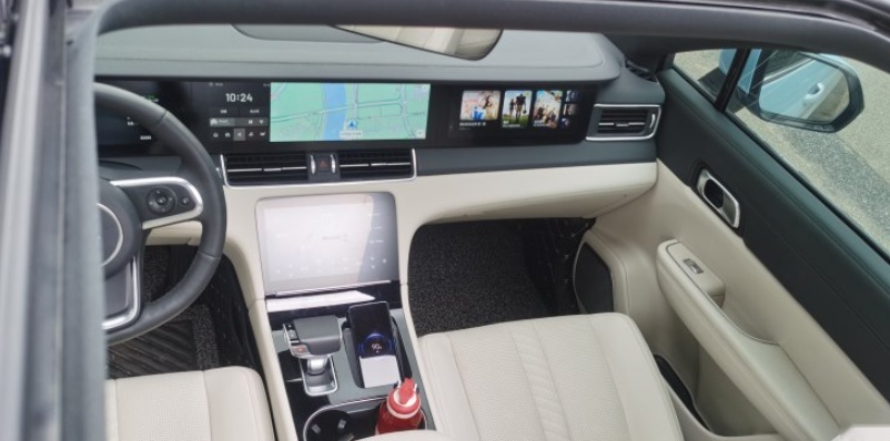 四驱+可变悬架，长5米多，可续航1080KM，为它放弃了奥迪Q5L