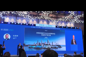 极能胶囊+V4极充兆瓦桩，充电快人一步，生活快人亿步！