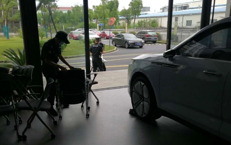 从欠薪半年到公司被查封，是谁杀死了博郡汽车？