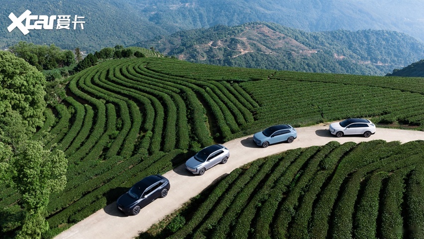 德系驾控遇见千年榕城 深度试驾“智慧性能旗舰SUV”奥迪E7X