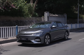即将上市！预售价不到10万的中型车，百公里亏电油耗2L出头