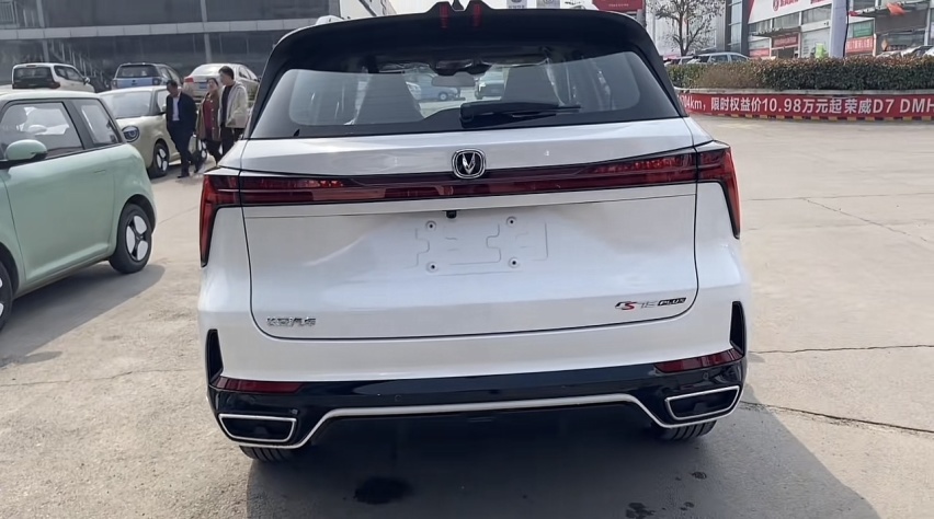 官降1.5万！长安CS75 PLUS冠军版实车到店，标配L2级+8AT