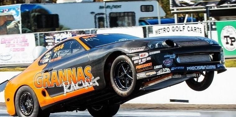 解锁350km/h大关，丰田Supra最速手动牛刷新零四尾速纪录
