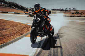 野兽入侵，注意！2023 KTM 1290 SUPER DUKE RR