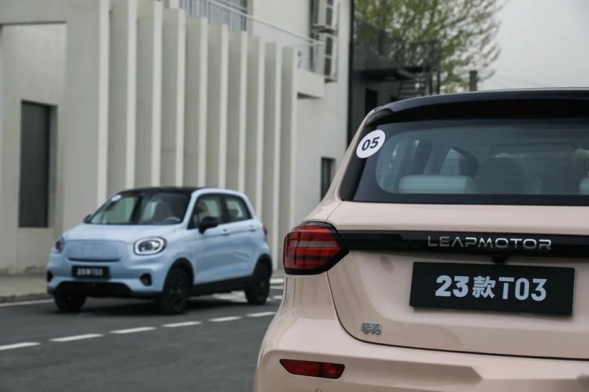 日供27元的纯电小车，也能满足你的既要又要还要！