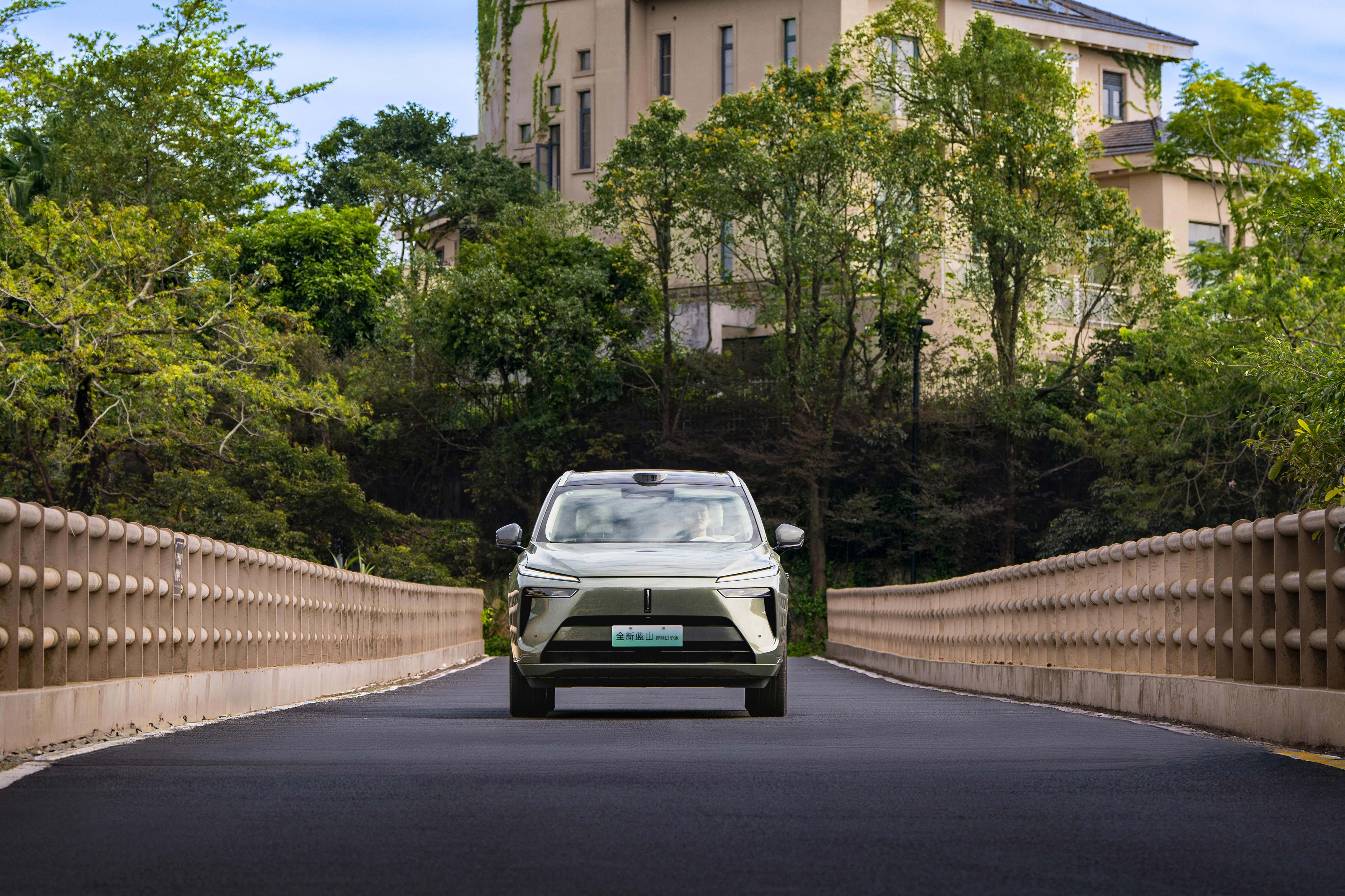 魏牌蓝山智能进阶版值不值？