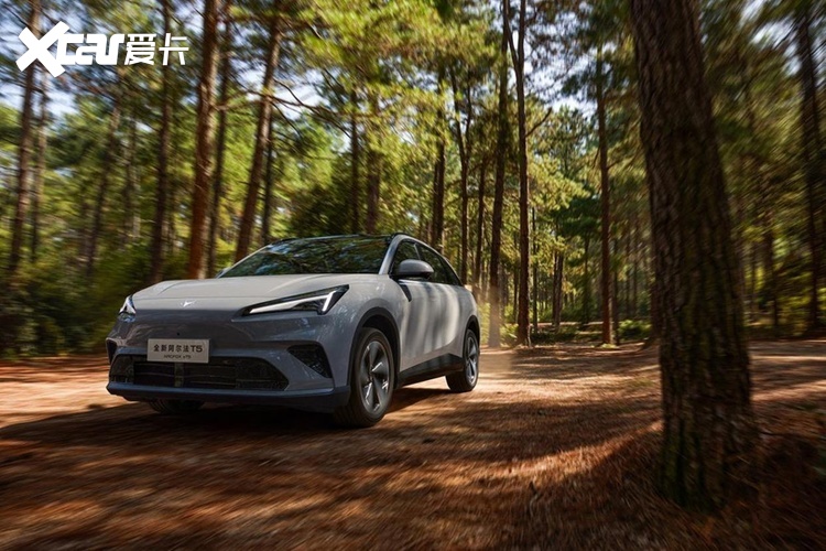 极狐月销2W+，轮到北汽新能源“翻盘”了！