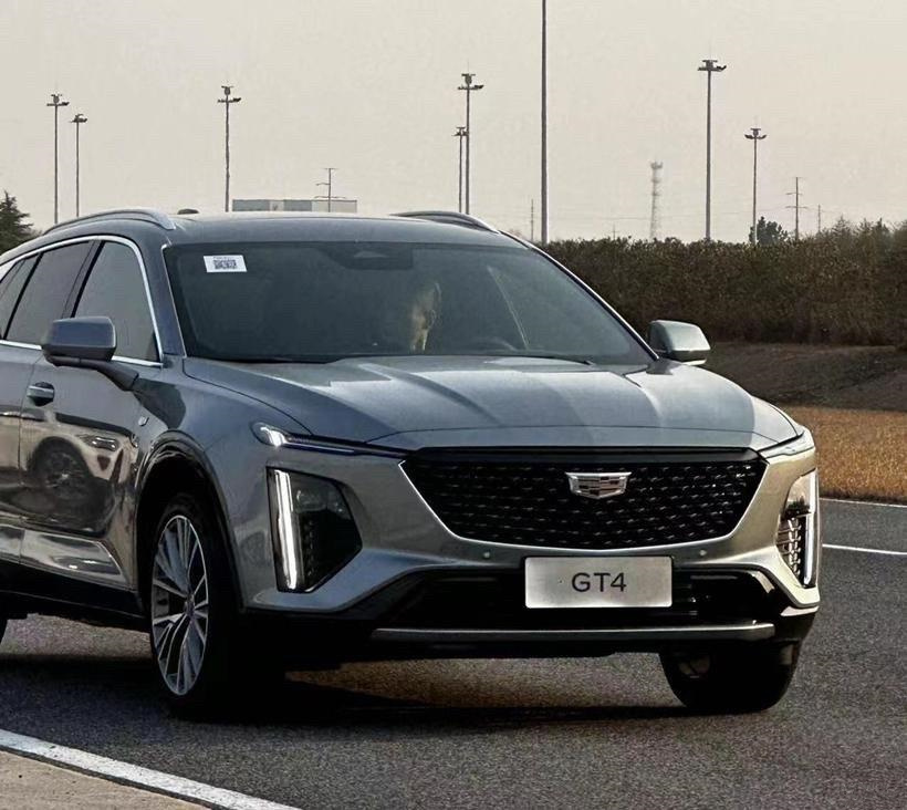 凯迪拉克GT4无伪实车曝光，定位运动SUV
