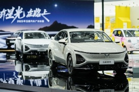 广州车展体验五菱星光，凭什么是人民的新能源轿车？