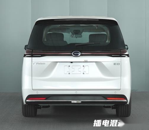 广汽传祺全新MPV——M7实车曝光！比M6更大，搭载2.0升混动系统
