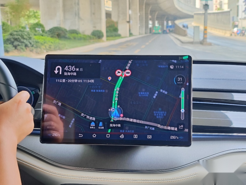 6座布局/4.4秒破百 试驾2022款唐EV 诚意满满的家用车