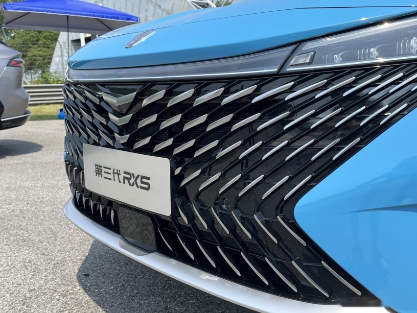 试驾全新第三代荣威RX5/超混eRX5 自主SUV卷王来了？