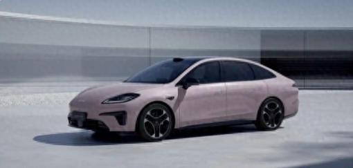 广汽埃安 AION RT发布，续航650km，对标小鹏MONA M03