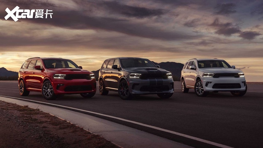 超过700匹的美系大v8马力 这车开起来就是在贴地飞行!