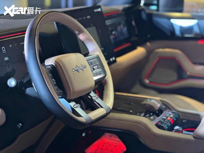 方程豹豹8首周交付超800台，坦克700Hi4-T汗流浃背！究竟有何魅