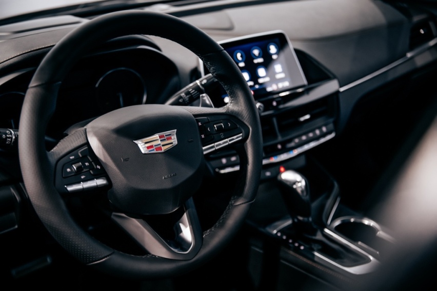cadillac_ct4_28t_30.jpg