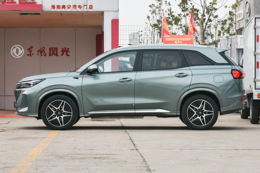 售价13.99万起，蓝电E5正式上市！