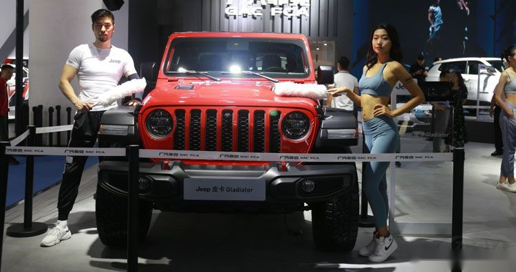 成都车展漂亮车模盘点，你确定不来看看？