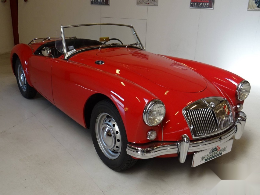 充满英国古典贵族气息的经典跑车-MG MGA 1500