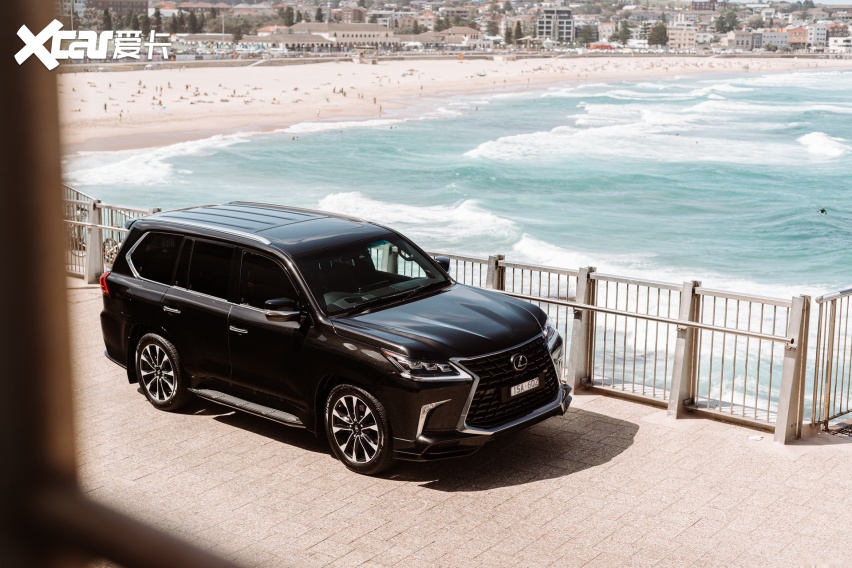 2021款雷克萨斯lx570s上市售价约合68万元