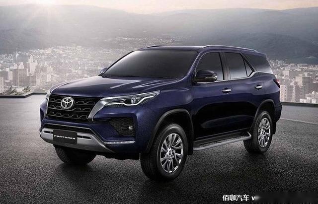 不到30万入手“小霸道” 丰田家族“不受宠”的2台硬派SUV