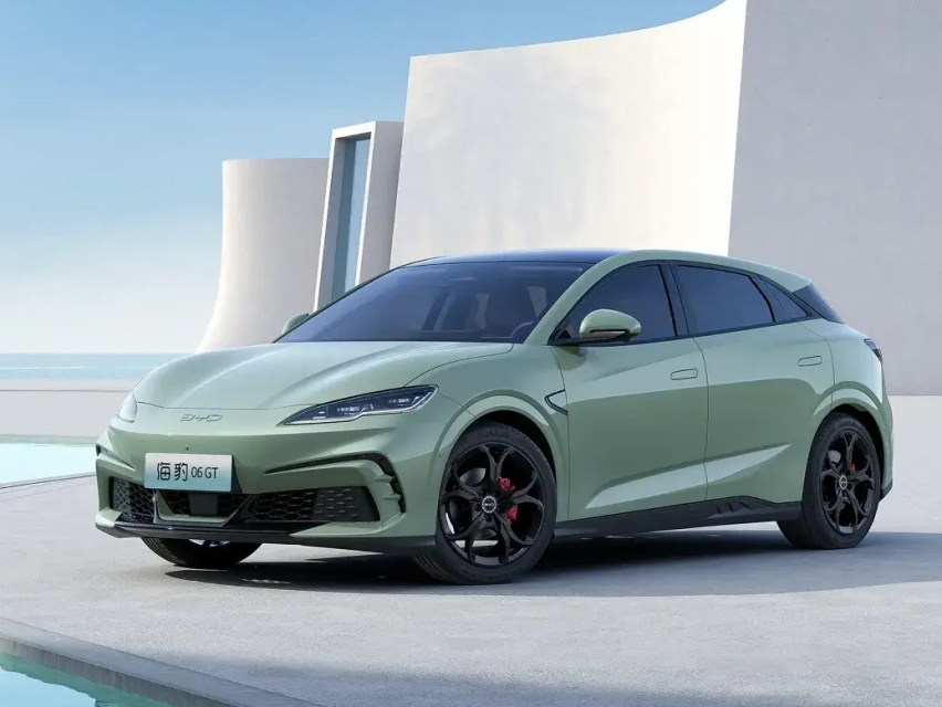不“无聊”的海豹06GT，会成为年轻人的“梦中情车”吗？