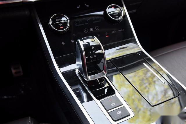  10万就能买到7座中型SUV？新款瑞虎8值不值