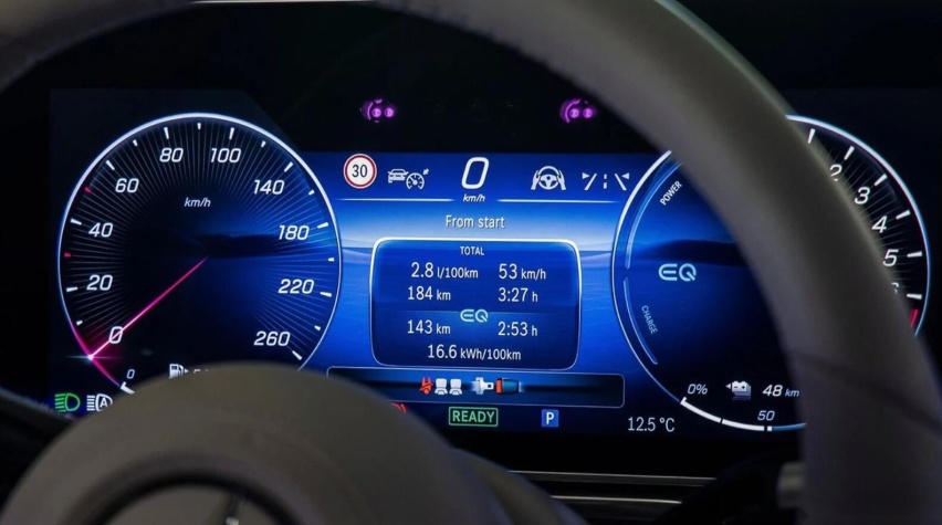 全新梅赛德斯-奔驰S580e插混起价约99.1万 搭载3.0T+电动机