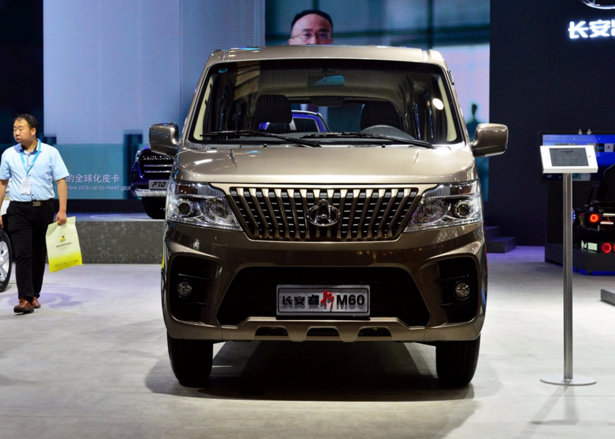 無需營銷噱頭,5.19萬起的7座MPV,卻跟跑車一樣中置后驅 無需營銷噱頭,5.19萬起的7座MPV,卻跟跑車一樣中置后驅