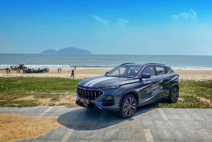 海南试驾长安欧尚X5,6.99万元起颜值动力一步到位