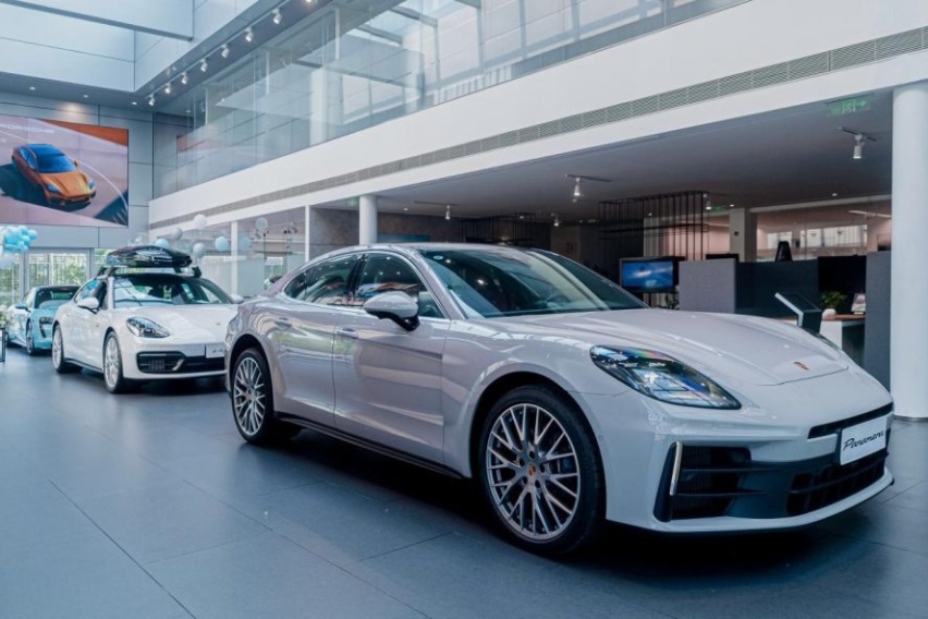 全新 Panamera 亮相长春汽开保时捷中心，诚邀深度试驾体验