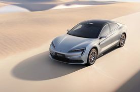 比亚迪第1300万辆新能源汽车下线 潘展乐成为仰望U7形象大使