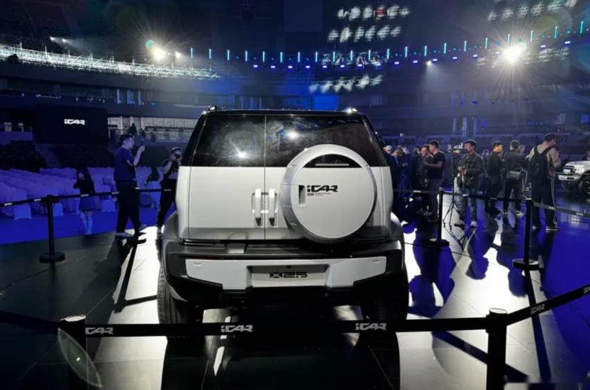 奇瑞iCAR X25/V23亮相，年轻人的“方盒子”
