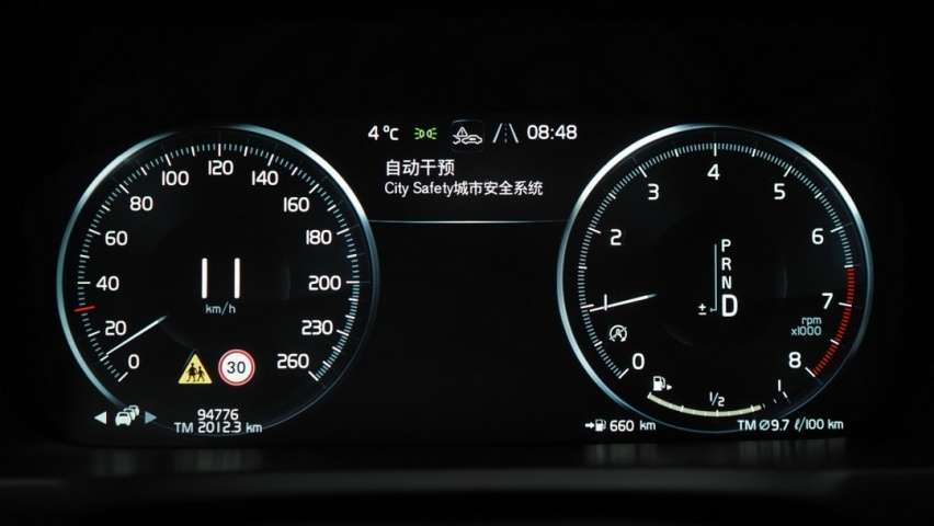 沃尔沃质量到底有多硬？竟让XC90直撞大卡车！结果如何？