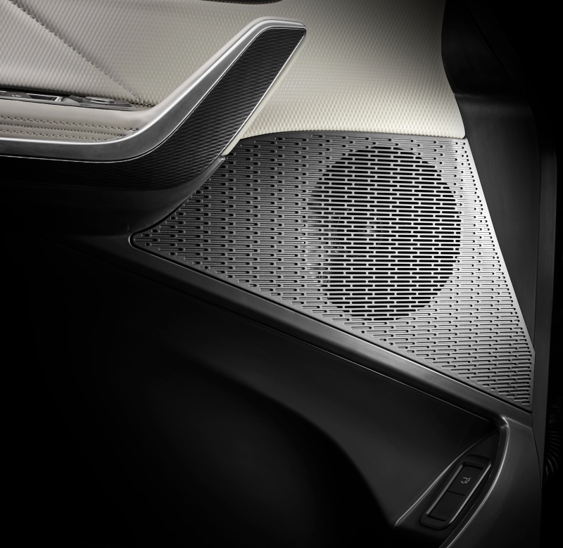 全尺寸新生代智能MPV上汽大通MAXUS G90锋芒上市