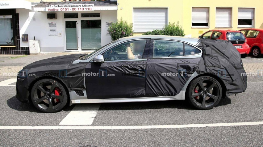 搭2.5T+8AT动力 捷尼赛思G70旅行版路试谍照曝光
