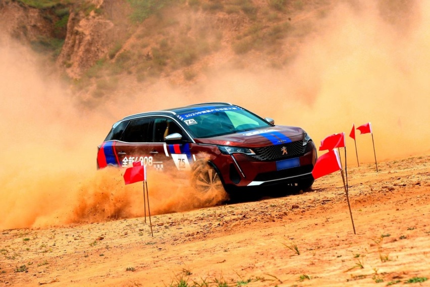 成佛坡挑战标致4008一战成名 轻松打败众多专业SUV