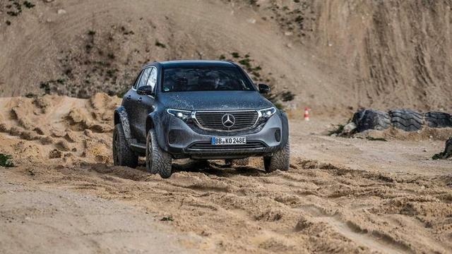 奔驰EQC4×4²概念车官图发布 电动SUV变身越野车