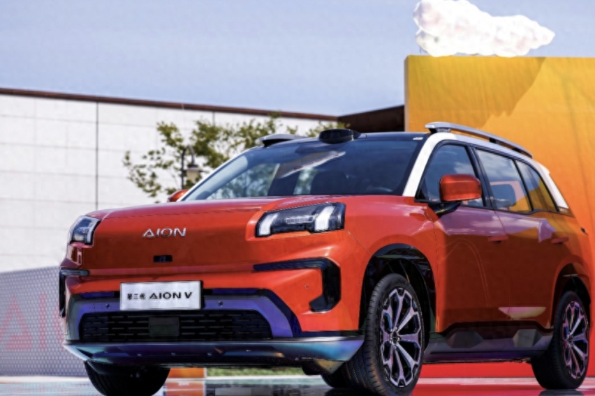埃安霸王龙：4米6的中型SUV，到底是谁的“自嗨”？