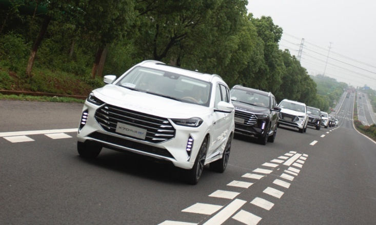 买车建议丨工薪阶级也能享受大七座，盘点三款10万级中型SUV