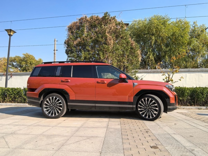 30万内最好的轻野中大型SUV 第五代胜达试过才知道是真香