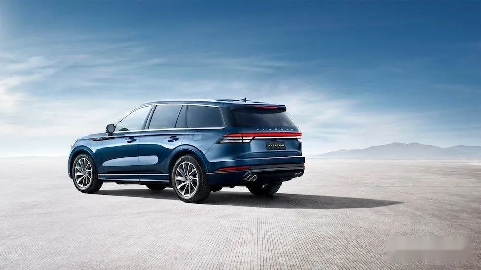 V6引擎配10AT，飞行家气势不输X5/Q7，7座有点鸡肋